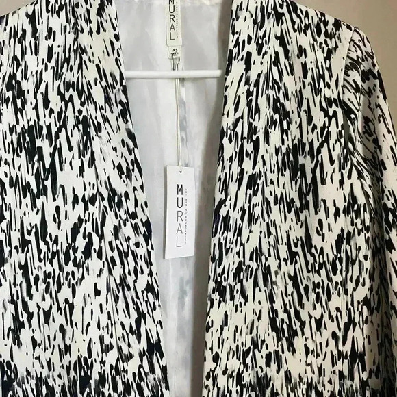 Mural Gray White Abstract Print Cape Blazer XS - Picture 12 of 13